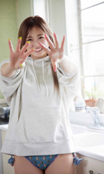 Yuki Japanese And Asian Tall Young White Gyaru Fashion Model And Runway Model And Bikini Model And Tv Personality 36